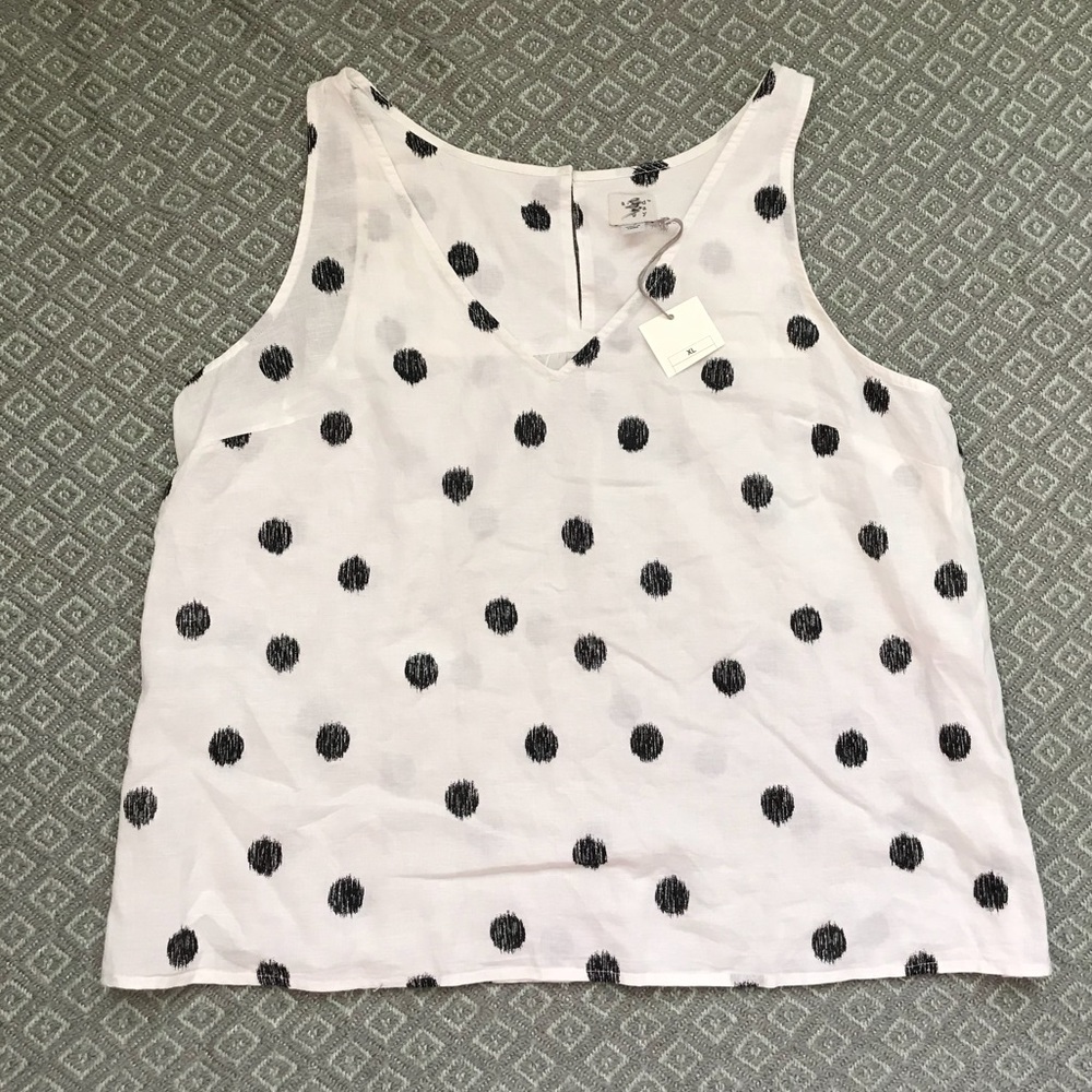 A new day polka dot sleeveless v neck top